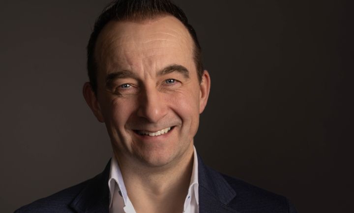 KESKIVIIKKOTANSSIT: Pasi Kivimäki & N.Y.T.